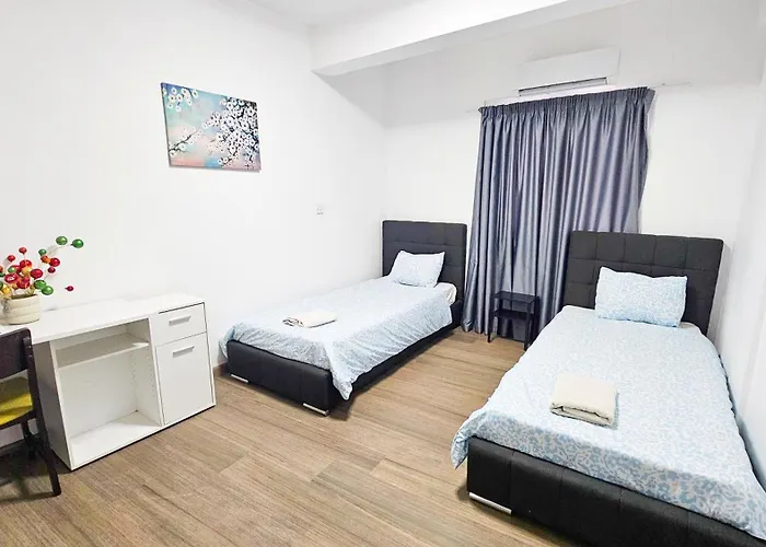 Downtown Rooms, 200m From Marina