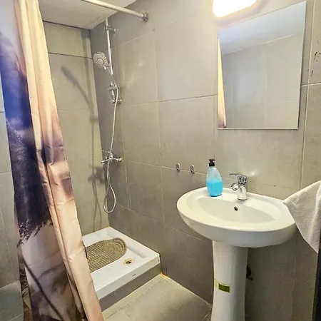 Downtown Rooms, 200m From Marina Alloggio in famiglia *